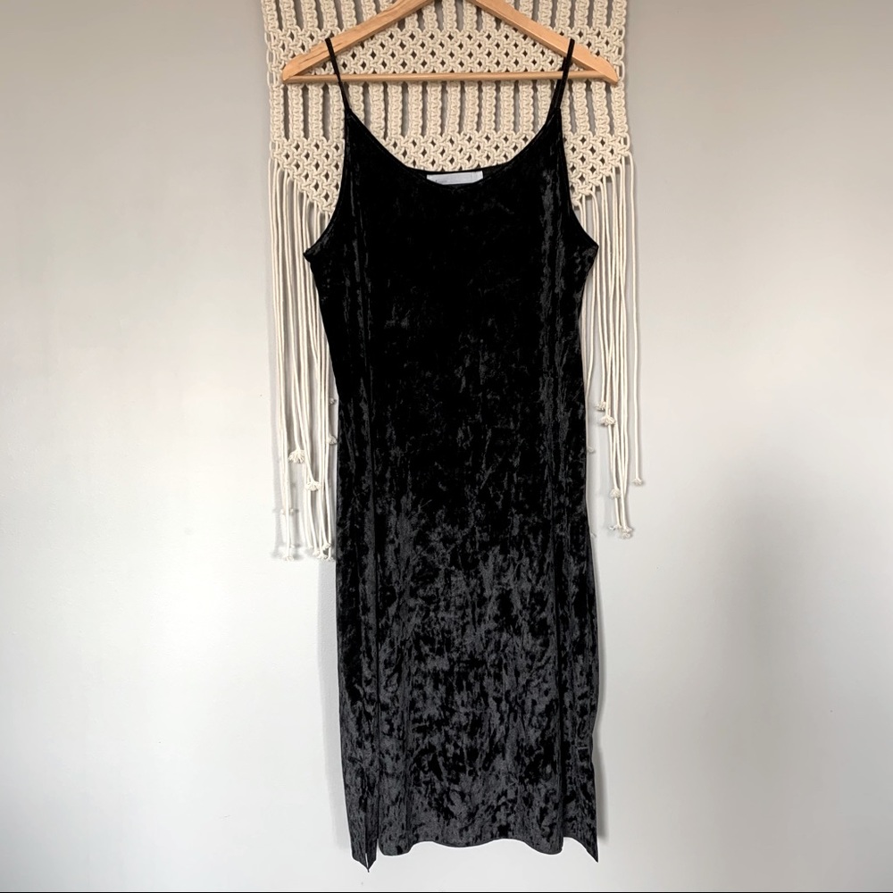 Boutique Black Velvet Spaghetti Strap Slip Dress